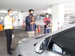 การตรวจสอบความปลอดภัยรอบตัวรถก่อนการเดินทาง
